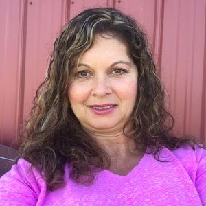 Meet your Posher, Shelly